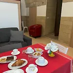 Central House *